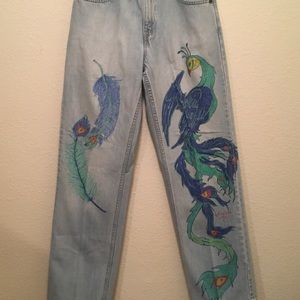 Custom Hand Painted Ladies Levi's 577  Host Pick🎉